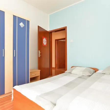 Apartament Fuer 6 Personen Ca 100 Qm In Liznjan, Istrien Suedkueste Von Istrien Ližnjan